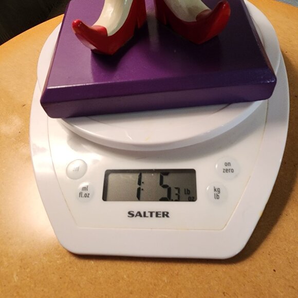 Posh Red Hat Society Nutcracker Figurine Woman In Purple Halloween Holiday Gift - Picture 9 of 9